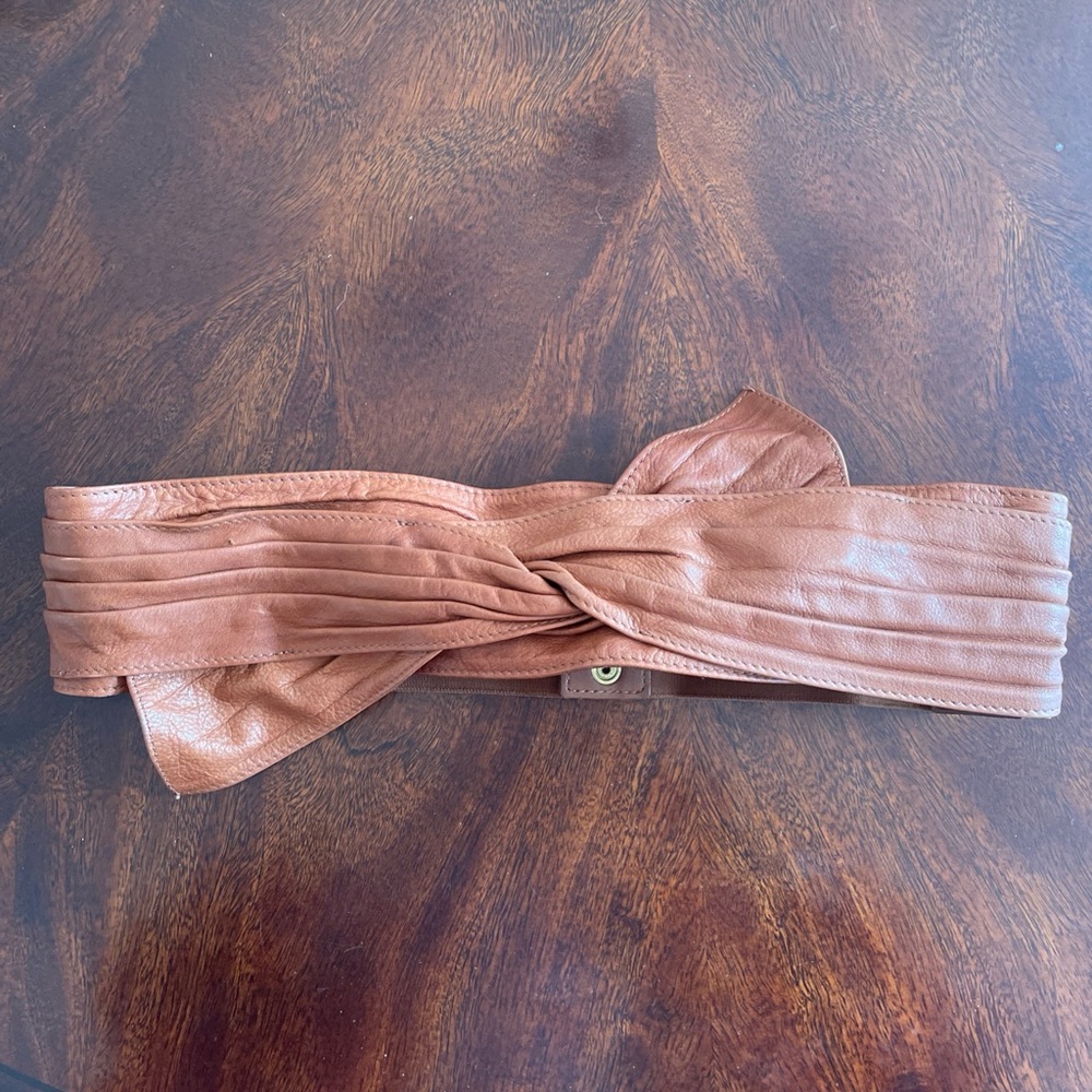 W by Worth Cognac Brown/orange Genuine Leather Waist Snap Belt Size Small